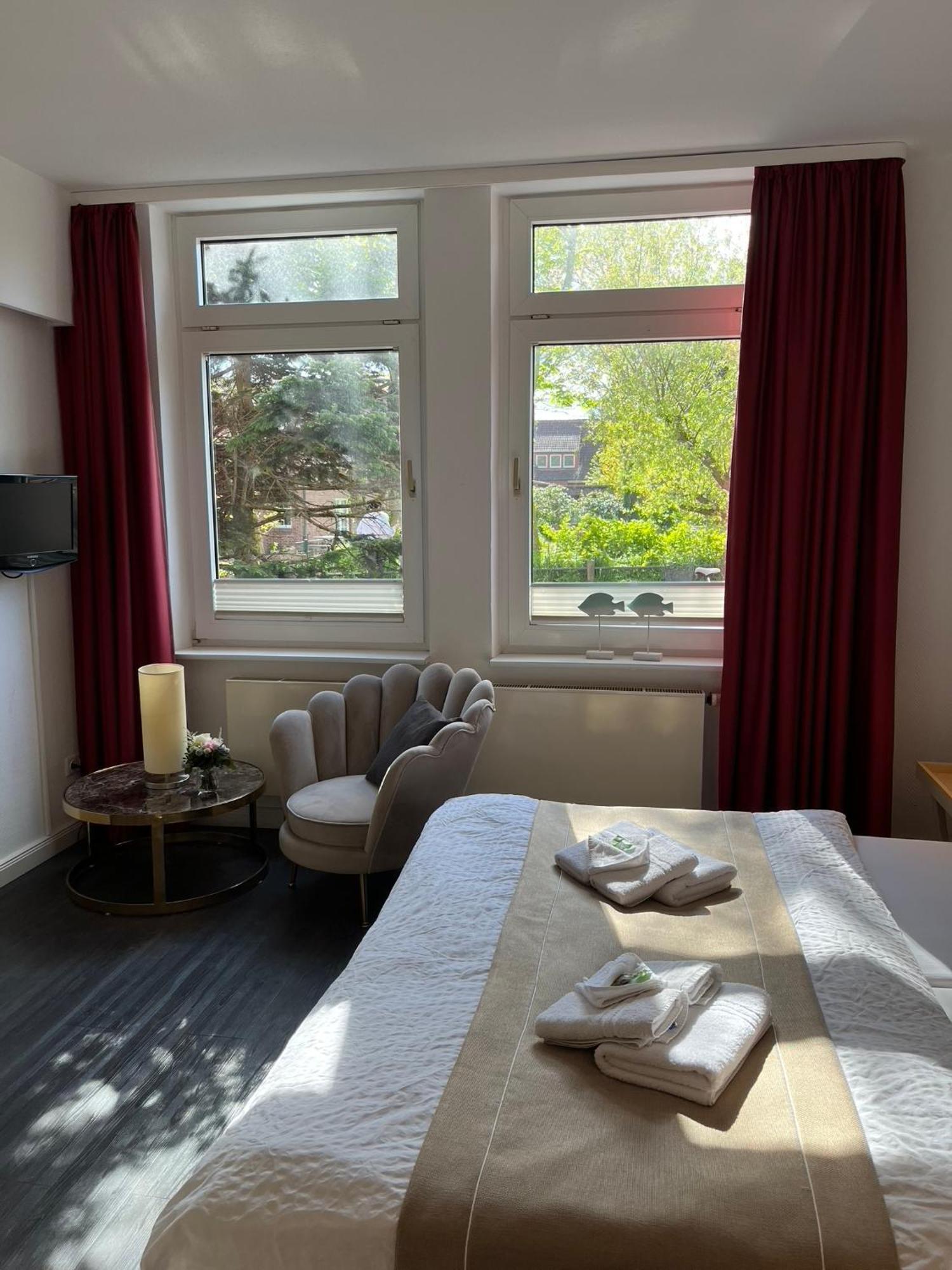 Villa Am Januspark Джуист Екстериор снимка
